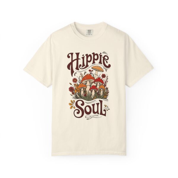 Hippie Soul Mushrooms: Psychedelic Boho Nature Vibes T-Shirt