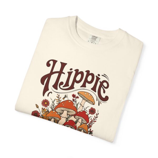 Hippie Soul Mushrooms: Psychedelic Boho Nature Vibes T-Shirt