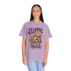 Hippie Soul Mushrooms: Psychedelic Boho Nature Vibes T-Shirt