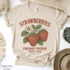 Vintage Strawberries Summer T-Shirt – Fresh Picked Charm & Timeless Style
